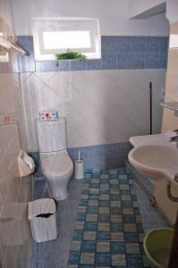 Badezimmer im Ferienhaus Eleni 